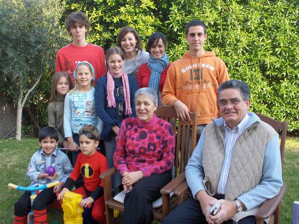 100-AbuelosYNietos2